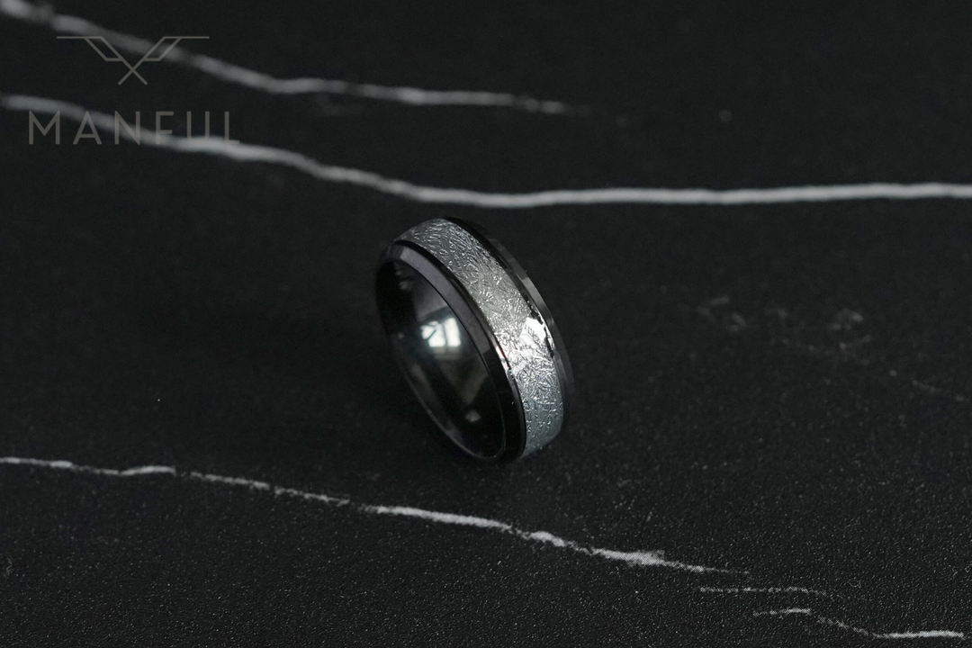 Frost Ring (Black) - Manful
