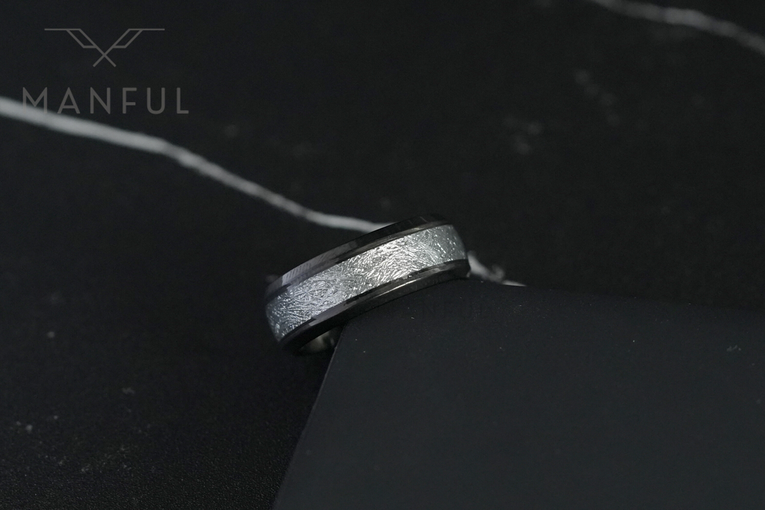 Frost Ring (Black) - Manful