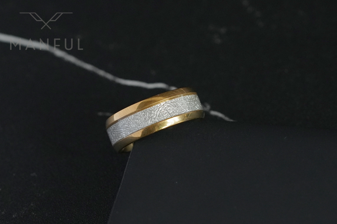 Frost Ring (Gold) - Manful