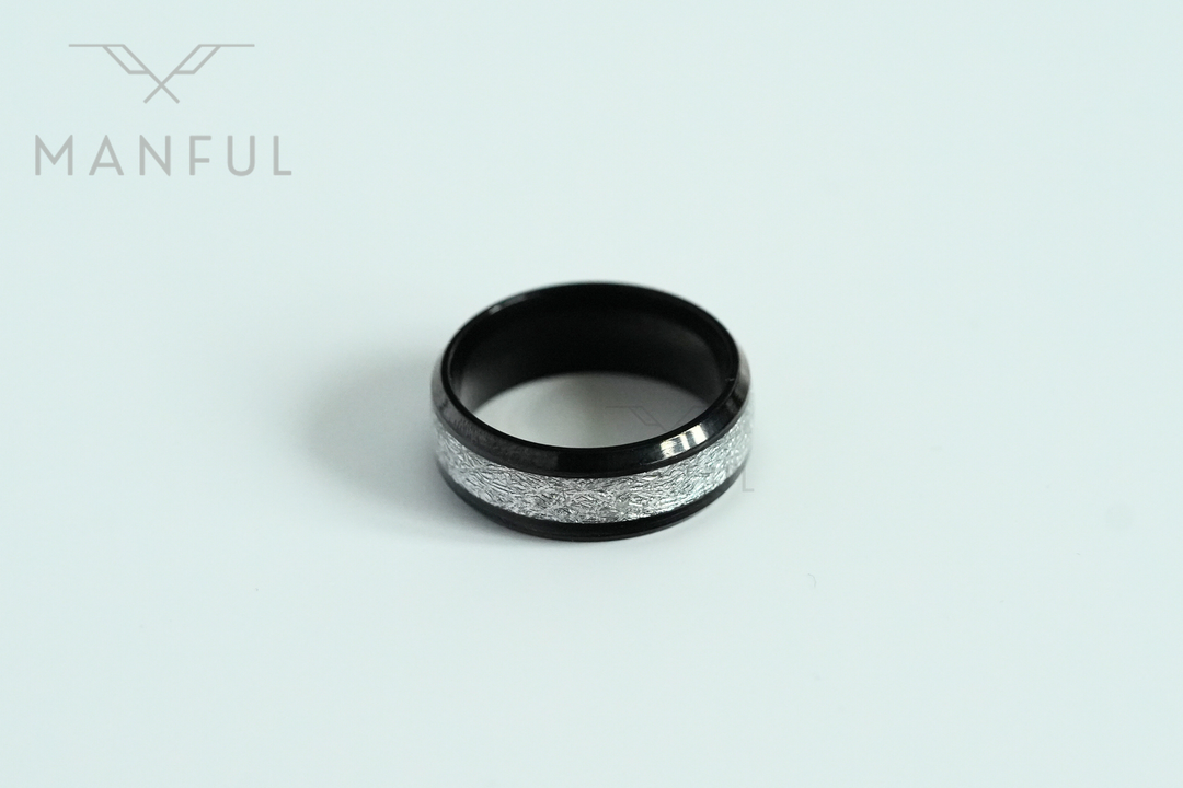 Frost Ring (Black) - Manful