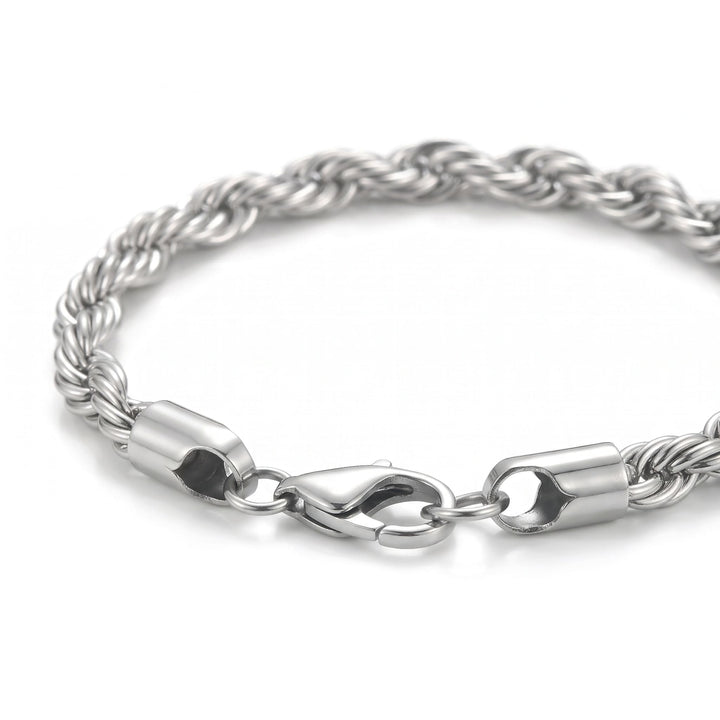 Rope Chain Bracelet (Silver) close up on the lobster clasp and end caps