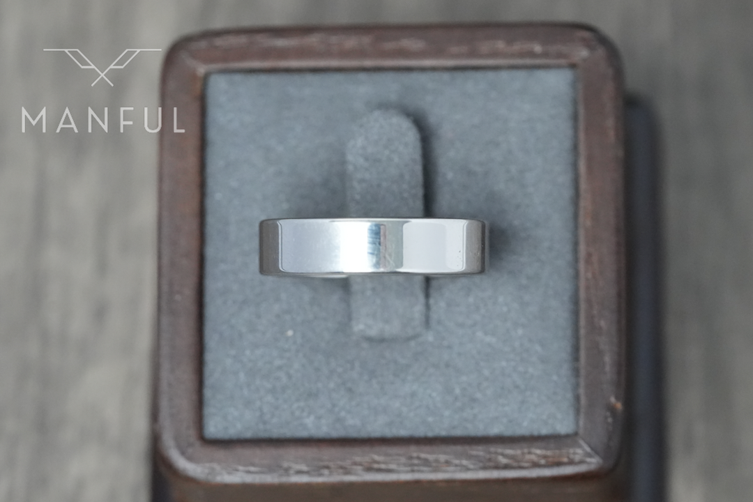 Simple 6mm Ring Silver, displayed upright in an open wooden ring box lined with grey velvet